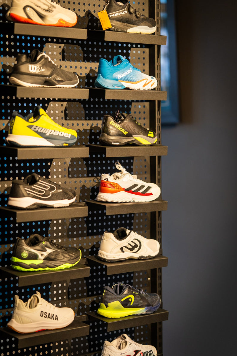 Shoe wall