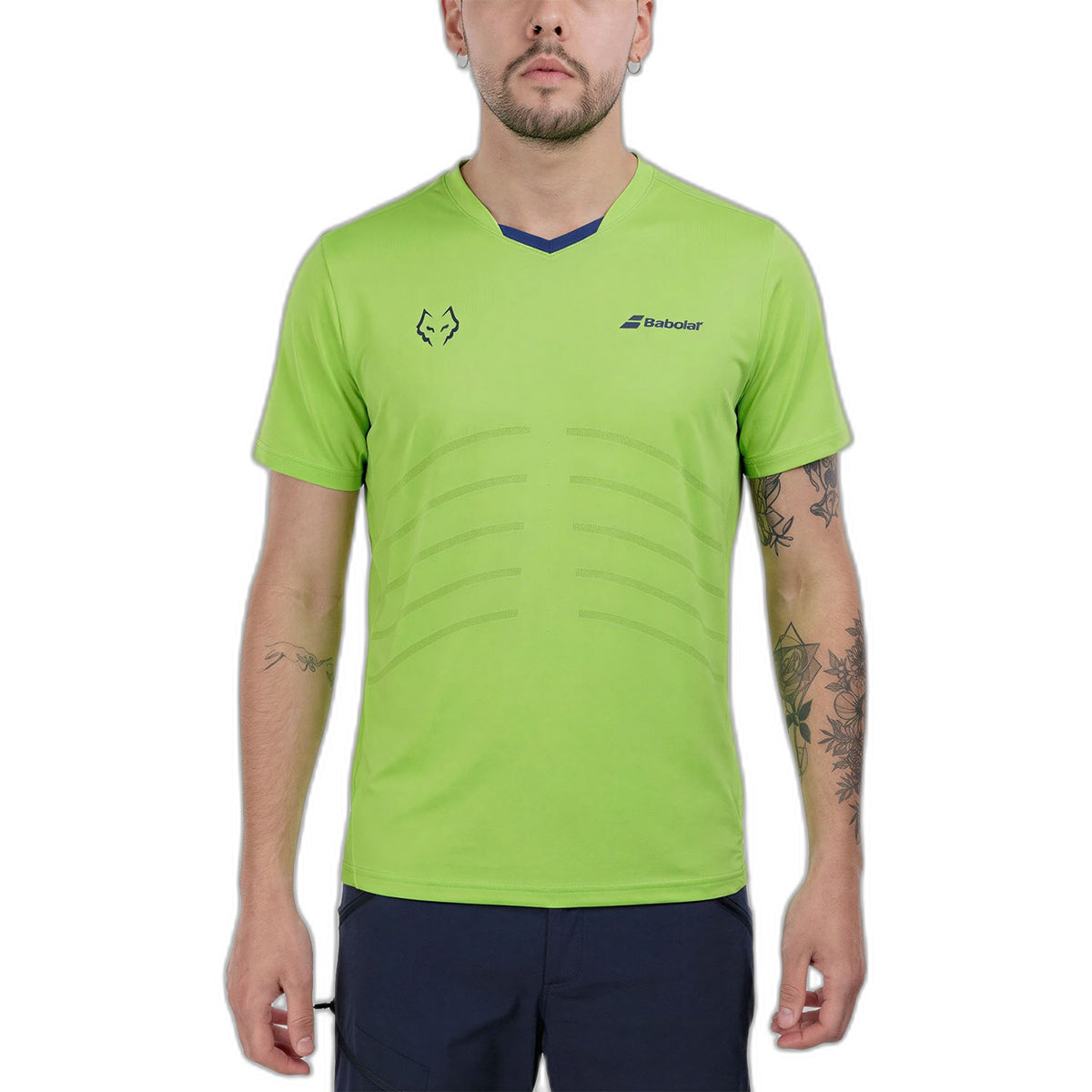 Babolat Réplica Lebron Padel T-Shirt, front on model showing curved ventilation bands