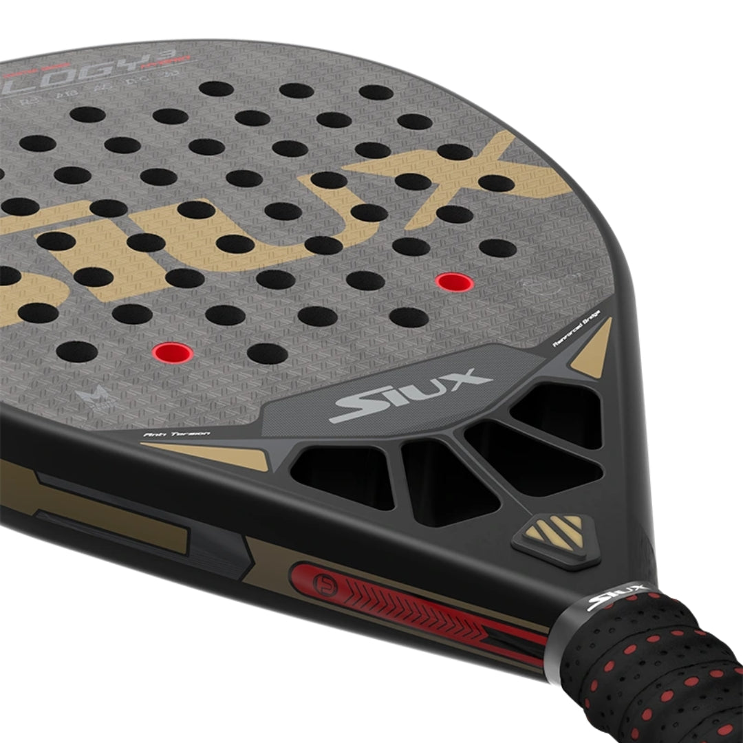 Siux Silver Racket Siux Trilogy 3 Hybrid Padel Racket | PadelZone