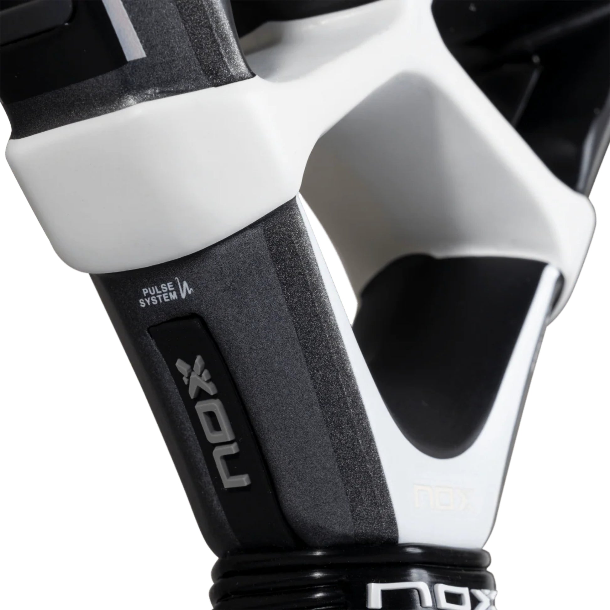 NOX Quantum 12K Carbon - Pulse
