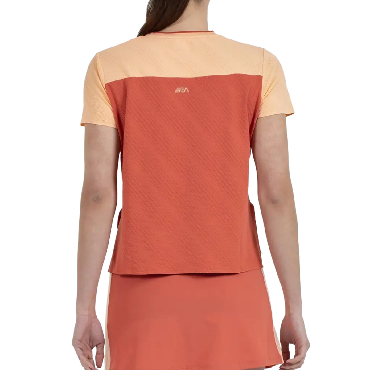 Bullpadel T-Shirt Azabal Grapefruit – back worn